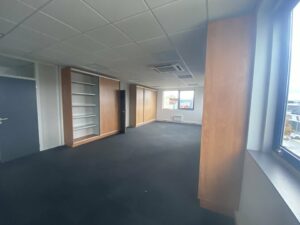 Location Bureaux à SAINT GREGOIRE de 250m² - Réf. n°1642 - PHOTO5_1642_1728315984.jpg