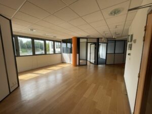 Vente Bureaux à SAINT GREGOIRE de 310m² - Réf. n°3691 - PHOTO5_3691_1697612804.jpg
