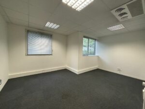 Vente Bureaux à Pacé de 125m² - Réf. n°2956 - PHOTO6_2956_1726473796.jpg