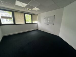 Location Bureaux à SAINT GREGOIRE de 182m² - Réf. n°4828 - PHOTO6_4828_1778504783.jpg