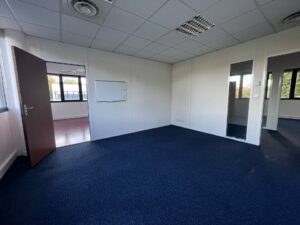 Location Bureaux à Bruz de 200m² - Réf. n°2769 - PHOTO7_2769_1758809620.jpg