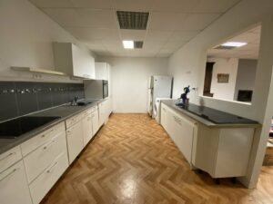 Vente Entrepôt – Local d&rsquo;activité à Chevaigné de 1500m² - Réf. n°3040 - PHOTO7_3040_1752223036.jpg