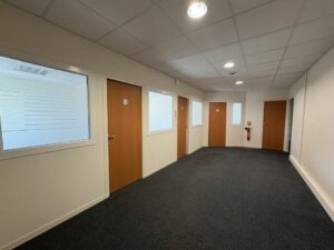 Location Bureaux à Bruz de 104m² - Réf. n°4675 - PHOTO7_4675_1758724379.jpg
