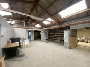 Vente Entrepôt – Local d&rsquo;activité à BALAZE de 250m² - Réf. n°4845 - PHOTO7_4845_1781692003.jpg