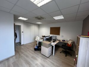 Vente Bureaux à Le Rheu de 165.35m² - Réf. n°4855 - PHOTO7_4855_1783320909.jpg