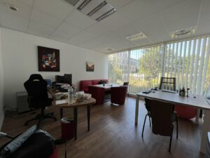 Vente Bureaux à SAINT JACQUES DE LA LANDE de 128m² - Réf. n°4866 - PHOTO7_4866_1783592639.jpg