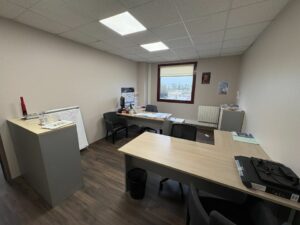 Location Bureaux à Chantepie de 65m² - Réf. n°3161 - PHOTO8_3161_1758011168.jpg
