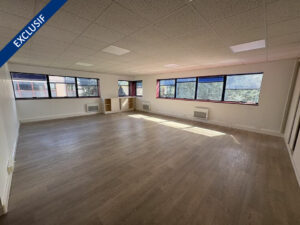 Location Bureaux à Cesson-Sévigné de 90m² - Réf. n°3187 - PHOTO8_3187_1773648402.jpg