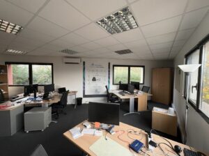 Vente Bureaux à Cesson-Sévigné de 326m² - Réf. n°3372 - PHOTO8_3372_1733908410.jpg