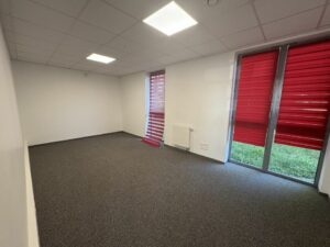 Location Bureaux à Le Rheu de 64m² - Réf. n°3887 - PHOTO8_3887_1756390225.jpg