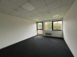Location Bureaux à Cesson-Sévigné de 216m² - Réf. n°4478 - PHOTO8_4478_1736242636.jpg