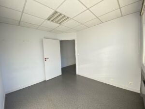 Location Bureaux à Rennes de 231m² - Réf. n°4712 - PHOTO8_4712_1764070283.jpg