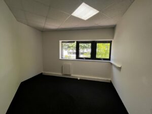 Location Bureaux à SAINT GREGOIRE de 112m² - Réf. n°4863 - PHOTO8_4863_1783430572.jpg