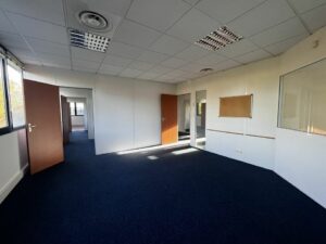 Location Bureaux à Bruz de 200m² - Réf. n°2769 - PHOTO9_2769_1758809676.jpg