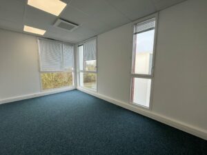Location Bureaux à Chartres-de-Bretagne de 134m² - Réf. n°3853 - PHOTO9_3853_1770629334.jpg