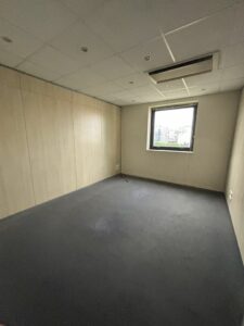 Vente Bureaux à SAINT GREGOIRE de 1500m² - Réf. n°3918 - PHOTO9_3918_1702308050.jpg