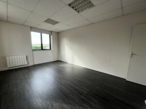 Location Bureaux à Cesson-Sévigné de 270m² - Réf. n°4105 - PHOTO9_4105_1748428083.jpg