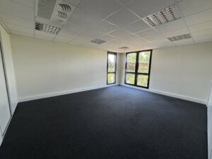 Vente Bureaux à Rennes de 350m² - Réf. n°4636 - PHOTO9_4636_1785143933.jpg