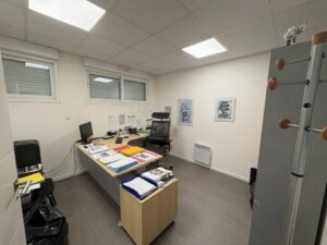 Location Bureaux à Cesson-Sévigné de 400m² - Réf. n°4728 - PHOTO9_4728_1765807912.jpg