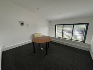 Location Bureaux à Bruz de 160m² - Réf. n°978 - PHOTO9_978_1777986495.jpg