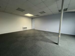 Location Bureaux à Montgermont de 79m² - Réf. n°981 - PHOTO9_981_1770634773.jpg
