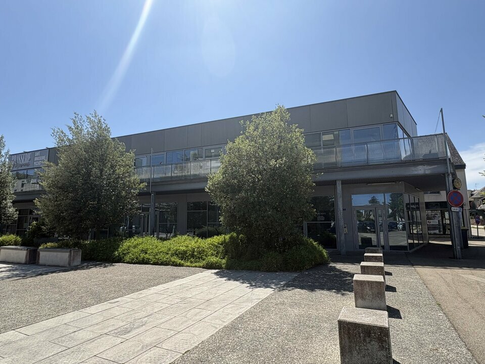 Location Bureaux à Bruz de 100m² - Réf. n°3522 - PHOTO1_3522_1785252366.jpg