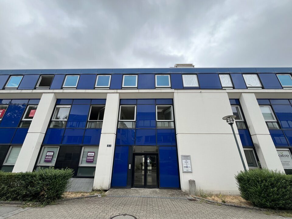 Vente Bureaux à Rennes de 75m² - Réf. n°4902 - PHOTO1_4902_1789401378.jpg