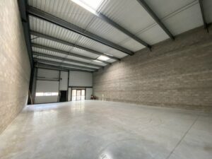 Location Entrepôt – Local d&rsquo;activité à Chateaubourg de 300m² - Réf. n°4891 - PHOTO2_4891_1788171893.jpg