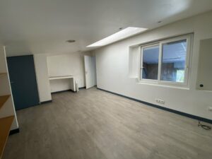 Location Entrepôt – Local d&rsquo;activité à Chevaigné de 75m² - Réf. n°3509 - PHOTO7_3509_1788788803.jpg
