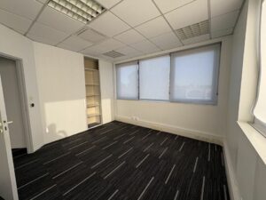Location Bureaux à SAINT GREGOIRE de 144m² - Réf. n°4916 - PHOTO9_4916_1790610962.jpg