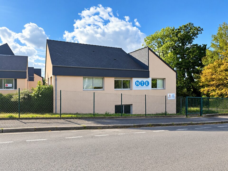 Location Bureaux à SAINT GREGOIRE de 120m² - Réf. n°2183 - PHOTO1_2183_1791472333.jpg