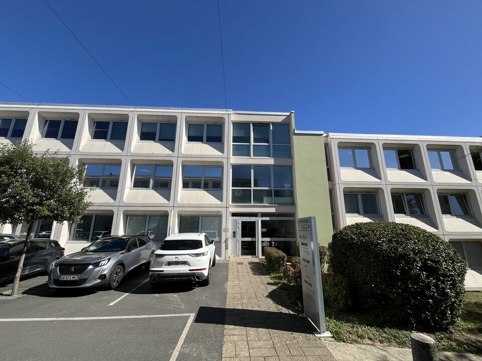 Location Bureaux à Rennes de 186m² - Réf. n°4220 - PHOTO1_4220_1790604880.jpg